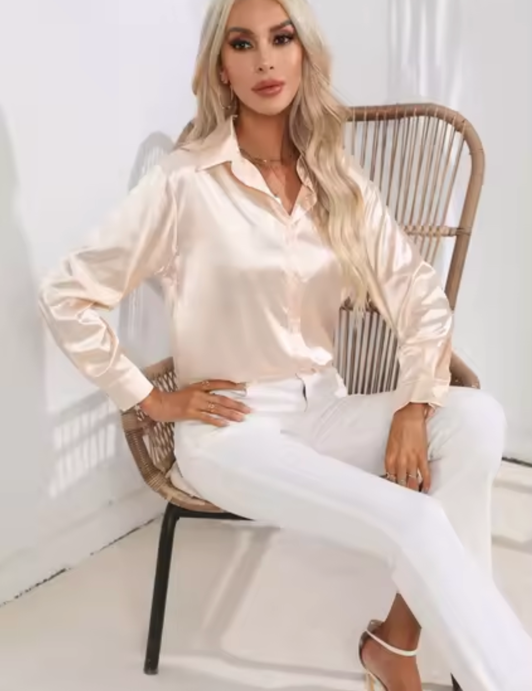 Eline | Luxe Blouse met Lange Mouwen